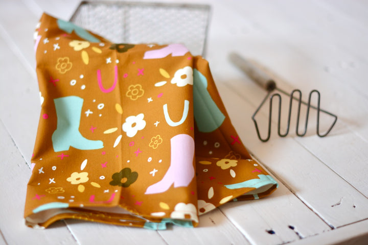 Floral Boots Towel: Western Cowgirl Horseshoe Kitchen Tea Towel