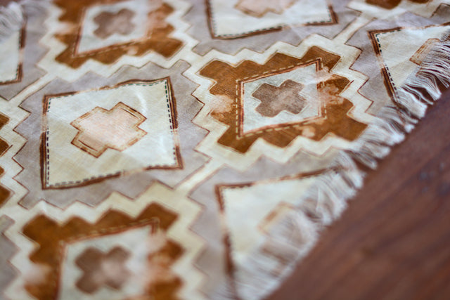 Western Rustic Farmhouse Geometric Linen Table Runner
