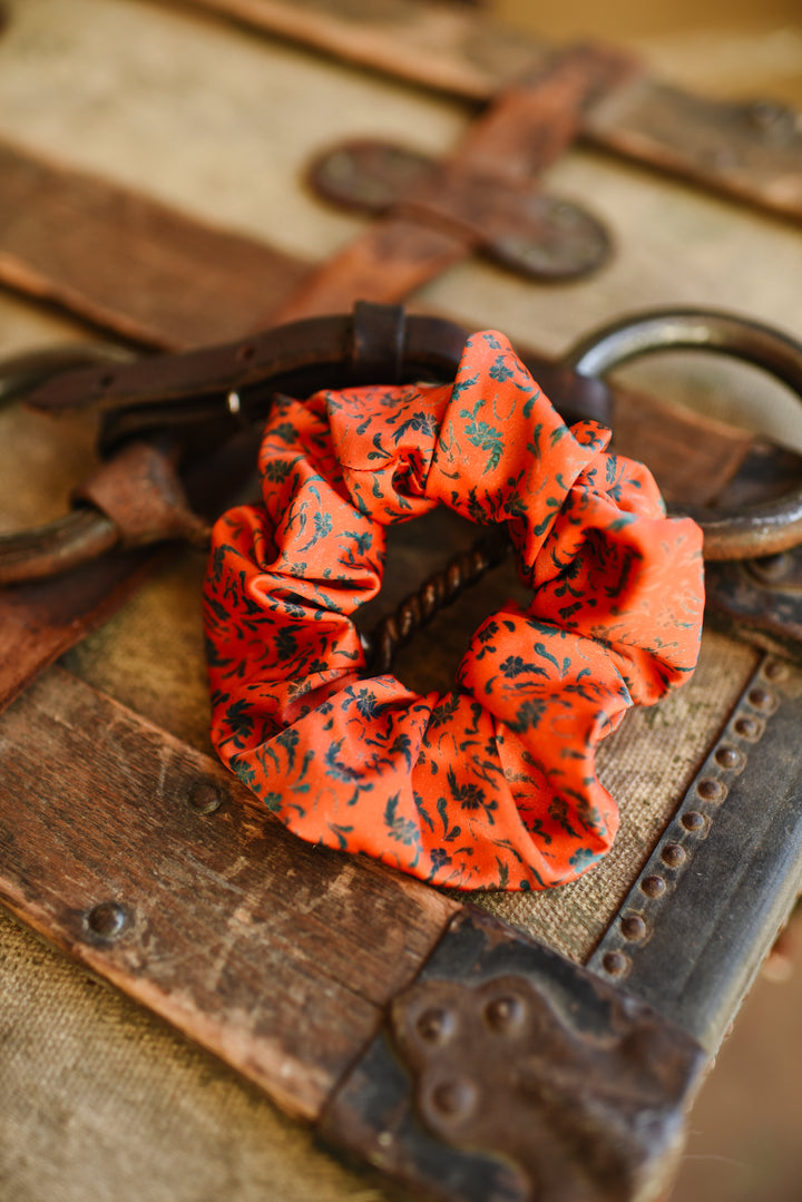 Spurs N’ Horseshoes in Rust Scrunchie Cowgirl Hair Accessory