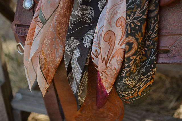 Show Day D Ring Snaffle Bit Wild Rag Scarf in Vintage Plum